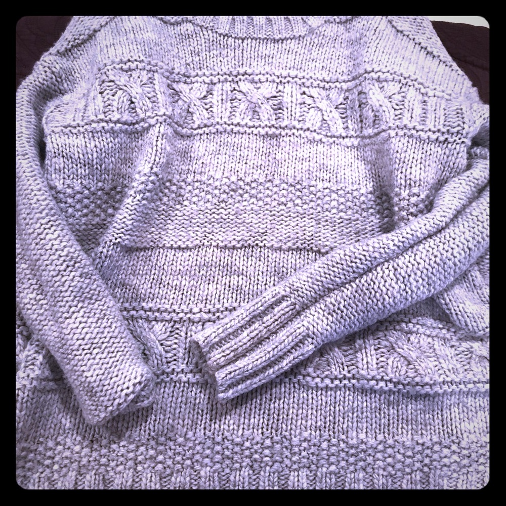 American Eagle Gray Cut Bottom Cut Sweater